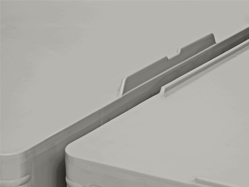 Sicherungsrand bei Kunststoffpaletten Transoplast